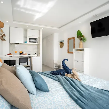 Stylish With Ocean View And Pool, Ponderosa, 322 阿德耶