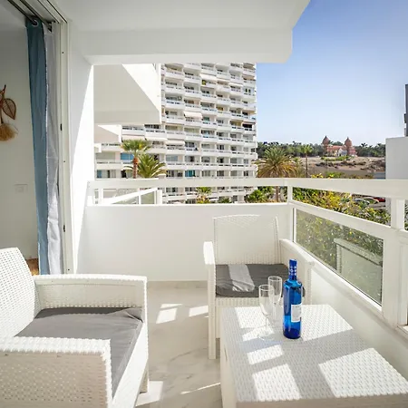 Stylish With Ocean View And Pool, Ponderosa, 322 * 阿德耶
