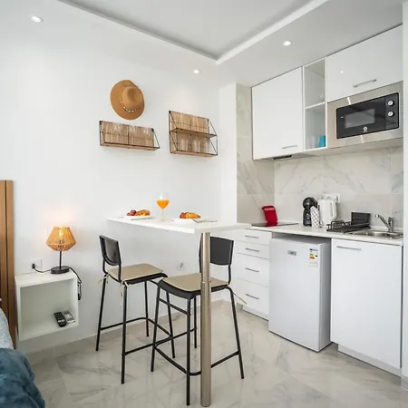 Stylish With Ocean View And Pool, Ponderosa, 322 公寓 阿德耶