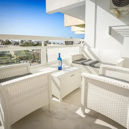 Stylish With Ocean View And Pool, Ponderosa, 322 阿德耶
