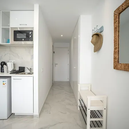 Stylish With Ocean View And Pool, Ponderosa, 322 * 阿德耶