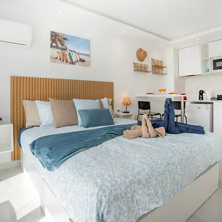Stylish With Ocean View And Pool, Ponderosa, 322 公寓 阿德耶